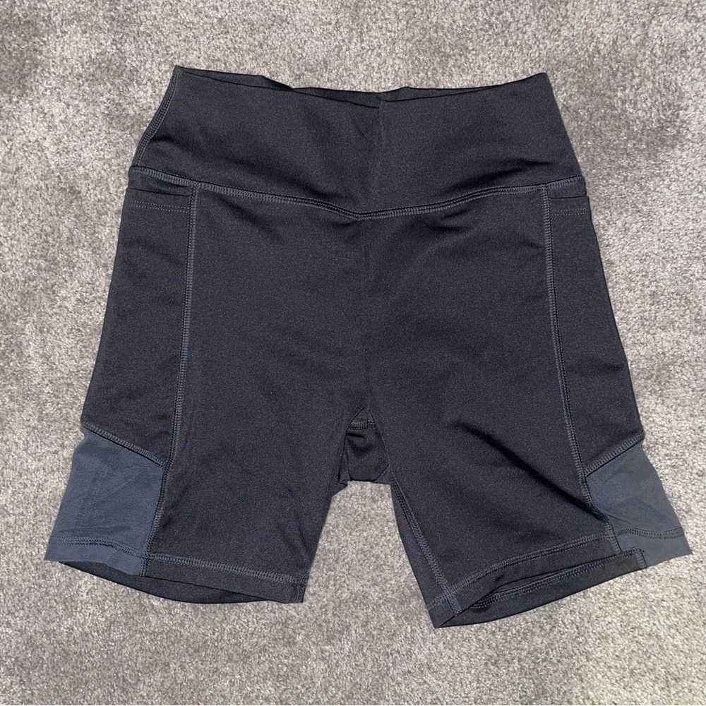 EUC Victoria Secret PINK Ultimate Gray Bike Shorts Size Small